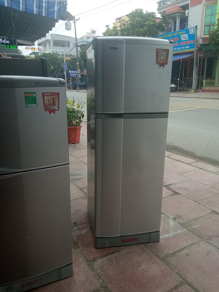 Sửa tủ lạnh cho khách ở phường Phú Cường