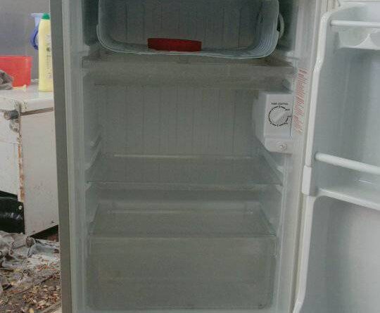 vệ sinh tủ lạnh cho khách ở Bình Dương