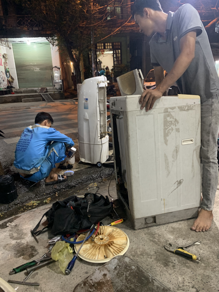 Dịch Vụ Sửa Quạt Điều Hoà, Sửa Quạt Hơi Nước Tại Bình Dương Uy Tín, Giá Rẻ Tận Nơi 3 sua may giat binh duong dien lanh quang trung
