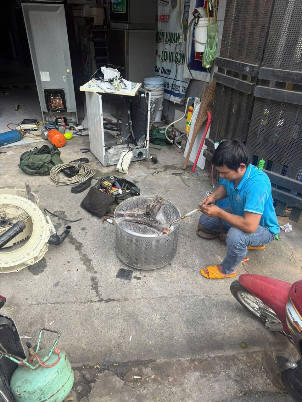 Vệ Sinh Máy Giặt Tại Bình Dương